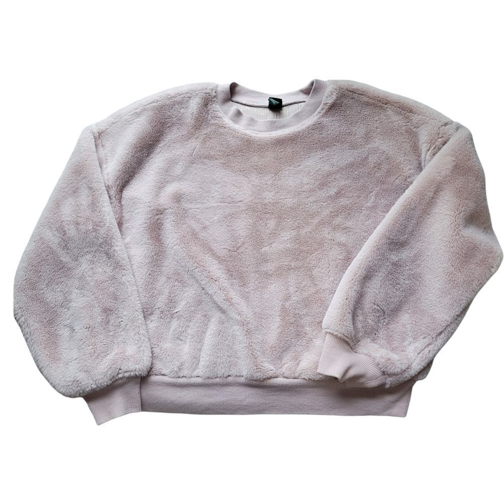 Pale pink furry sweatshirt